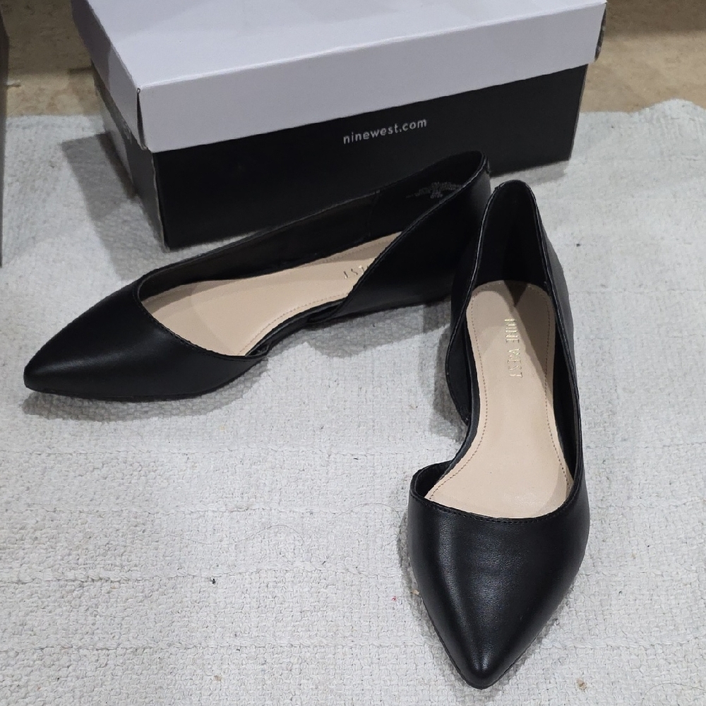 Nine West Black Pointed D'Orsay Flats